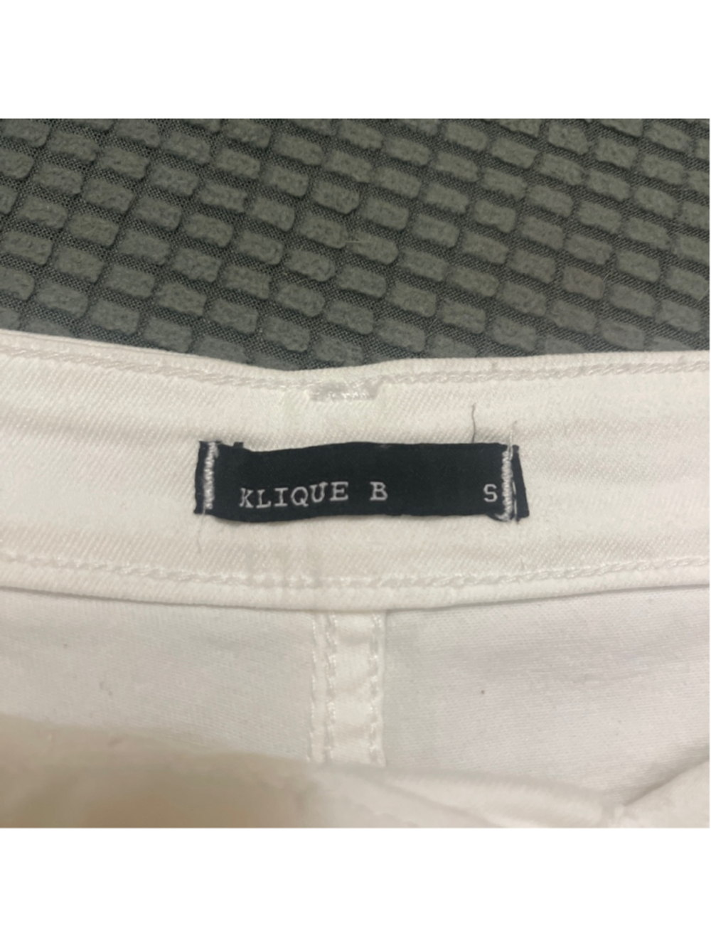 Women's Klique B White Jean Shorts S - Picture 3 of 6